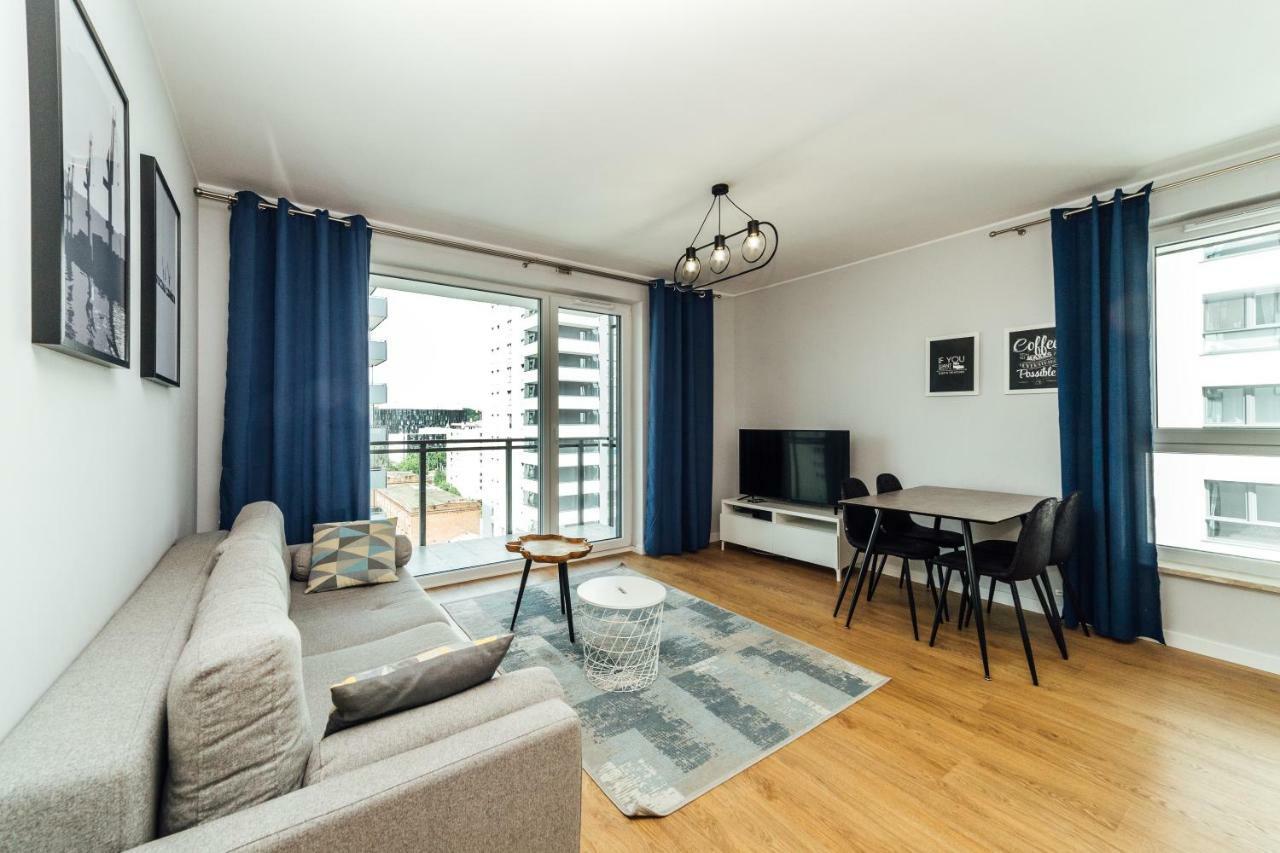 Pobookowane Stocznia Apartments Гданськ Екстер'єр фото