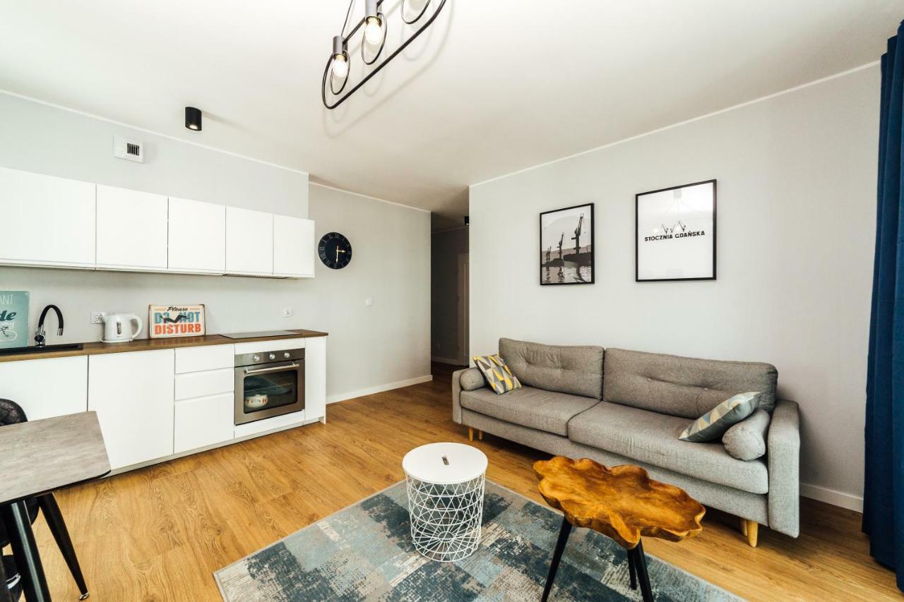 Pobookowane Stocznia Apartments Гданськ Екстер'єр фото