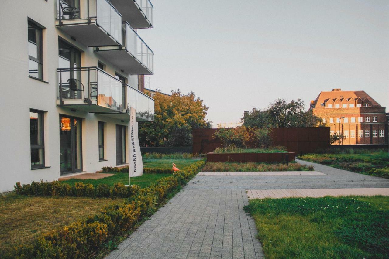 Pobookowane Stocznia Apartments Гданськ Екстер'єр фото