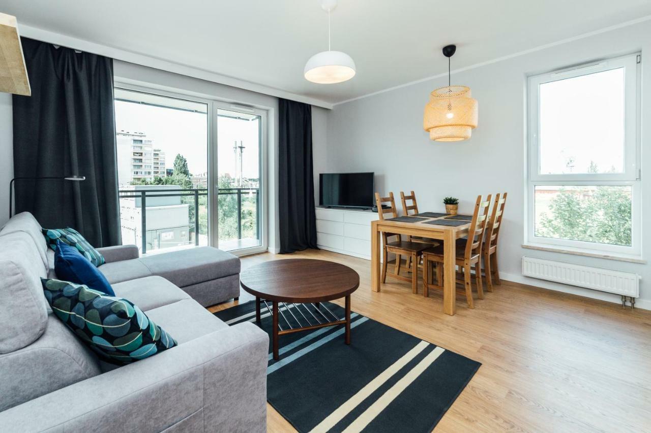 Pobookowane Stocznia Apartments Гданськ Екстер'єр фото